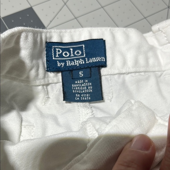 Polo by Ralph Lauren White Flat Front Shorts - Picture 2 of 6